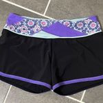 Lululemon Groovy Run Short size 8
Black / Quilt Summer13 5 / Power Purple Photo 0