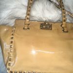 Valentino Garavani Rockstud Patent Leather Shoulder Bag In Tan Photo 15
