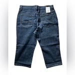 Lee Women’s Relaxed Fit Mid-Rise Denim Capri | 16 NWT Photo 1