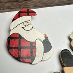 Santa Claus Christmas Holiday Brooch Pin Lot Of 3 Wood / Cinnamon Stick Photo 1