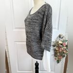 Chelsea & Theodore Sweater Grey Size L White Layered Top Semi Sheer Hem Black Size L Photo 2