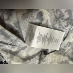 Susan Graver  Gray White Snake Print Wind Breaker Hood Cinch Waist Pockets Size L Photo 9