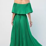 easel NEW lily pleated maxi dress in kelly green Photo 2