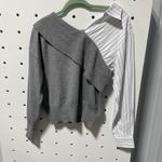 Andree by Unit NWT Gray and White Off-the-Shoulder Sweaters Size S Photo 3