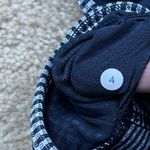 Lululemon Practice Freely Tank in Navy White Gingham - Size 4 - EUC Photo 2