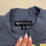 The Vinyl Icons Apres Ski Retro Raw Hem Blue Grisaille Sweatshirt Size Large NWT Photo 4