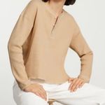Everlane The Organic Cotton Waffle Henley Sesame XS Photo 0