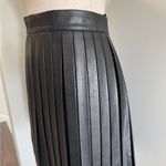 Pretty Little Thing  Black Pleated Faux Leather Mini Skirt sz10 Photo 5