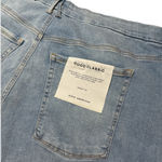 Good American Good Classic Jeans, 28-32, Light Blue Always Fits Photo 4