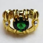 Source Unknown 750 Stamp Plated Emerald Green Center Crystal Side Rhinestones  Size 13.5 Ring Photo 0