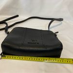 Liz Claiborne BLACK SHOULDER HANDLE CROSSBODY BAG 2 ZIPPERED COMPARTMENTS Photo 5