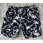 Mario Serrani  Italy Black with White Leaf Design‎ Bermuda Shorts Women's Size 10 Photo 0