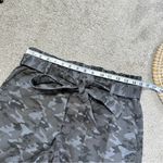 Banana Republic NWT Women’s High Rise Paperbag Shorts Belted in Camo Gray 10 Photo 13