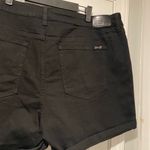 Seven7 NWT Seven Size 24W Black Denim Stretch Zip Roll Cuff Weekend Shorts Photo 6