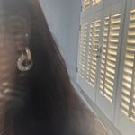 BaubleBar Bauble Large Gold hoop earrings B Photo 4