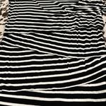 Black and white stripe Size L Photo 2