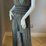 New Women’s green striped shorts romper jumpsuit size L/XL for size 14 Photo 2