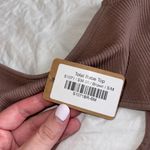 Vestique Cropped Long Sleeve Photo 4