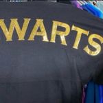 Disney Harry Potter Hogwarts school crest spirit jersey extra small Xs Photo 4