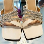 Vince Camuto NEW  Brevern Sandal Cream and Diamond Detail Heels Size 7.5 Photo 3