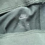 Nike Green Sportswear Essential Women's Bike Shorts Size Small Photo 3