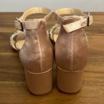 Betsey Johnson  Women's Sb-Mel Heeled Sandal tan silver size 5.5 Photo 5