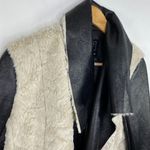 FC Jeans Women Faux Fur Lined Moto Jacket Black Cream Sz 6 Sherpa Vegan Leather Photo 3