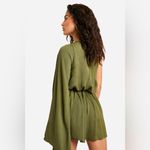 Boohoo  Extreme Flare Sleeve Flippy Playsuit in khaki green 12 Photo 2