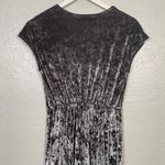 Urban Outfitters Women S Gray Silver Crushed Velvet Jumpsuit Wide Leg V Neck Photo 7