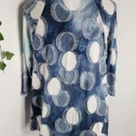Leo & Nicole Mixed Media Blue 3/4 Sleeve Geo Pattern Top Photo 4