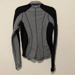 Lululemon Black and White Striped Half Zip Jacket small Photo 5