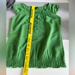 Banana Republic Factory Emerald Kelly Green Ruffle Front Blouse Top Size XS Photo 8