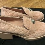 Chanel Quilted Suede CC Heart Loafers Pink size 38.5 Photo 2