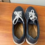 Clarks  Women's Caroline Ella Sneaker Navy Blue Leather Cutout Detail Lace Up 8.5 Photo 4