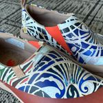 UIN Sculpture Toledo II Travel Shoes NWT Size 5 Photo 2