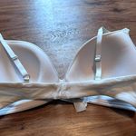 Gilly Hicks Hollister Wireless Bra Photo 1