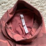 Lululemon Wunder Train High-Rise Crop 23"
Heritage 365 Camo Brier Rose Multi Photo 4