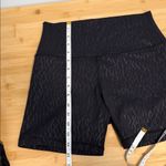 Lululemon Size 8 Women's Align High-Rise Athletic Shorts W7BV9S Photo 3