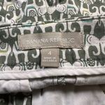 Banana Republic Women's Hampton Chino Shorts Canopy Green Elephant Print Size 4 Photo 3