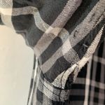 Woolrich 031  Plaid Lightweight Button Down Flannel Black White Photo 3