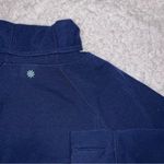 Athleta  Mock Neck Pullover Crewneck Running Shirt Size Small Navy Photo 1