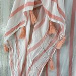 Do Everything In Love Shawl Womens One Size White Pink Stripe Beachy Fringe Photo 6