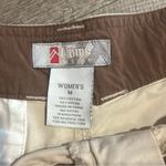 Alpine Design  Women's Cream Shorts Size Medium Photo 3