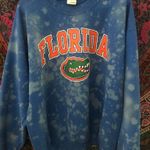 Gildan Distressed Vintage Sweatshirt Photo 0