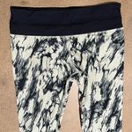 Lululemon Black and Tan Marble Tie Dye Run Inspire Crop Legging Luxtreme Photo 6