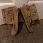Minnetonka size 7 light brown moccasins Photo 1