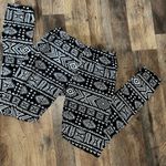 Bobbie & Brooks Black and White Leggings Photo 0