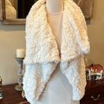Me Jane  Cream Off White Sherpa Wrap Stole Faux Fur Vest Plush Womens XS Shrug Photo 6