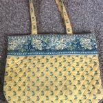 Vera Bradley Tote Photo 0