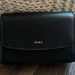DKNY  BLACK PURSE Photo 0